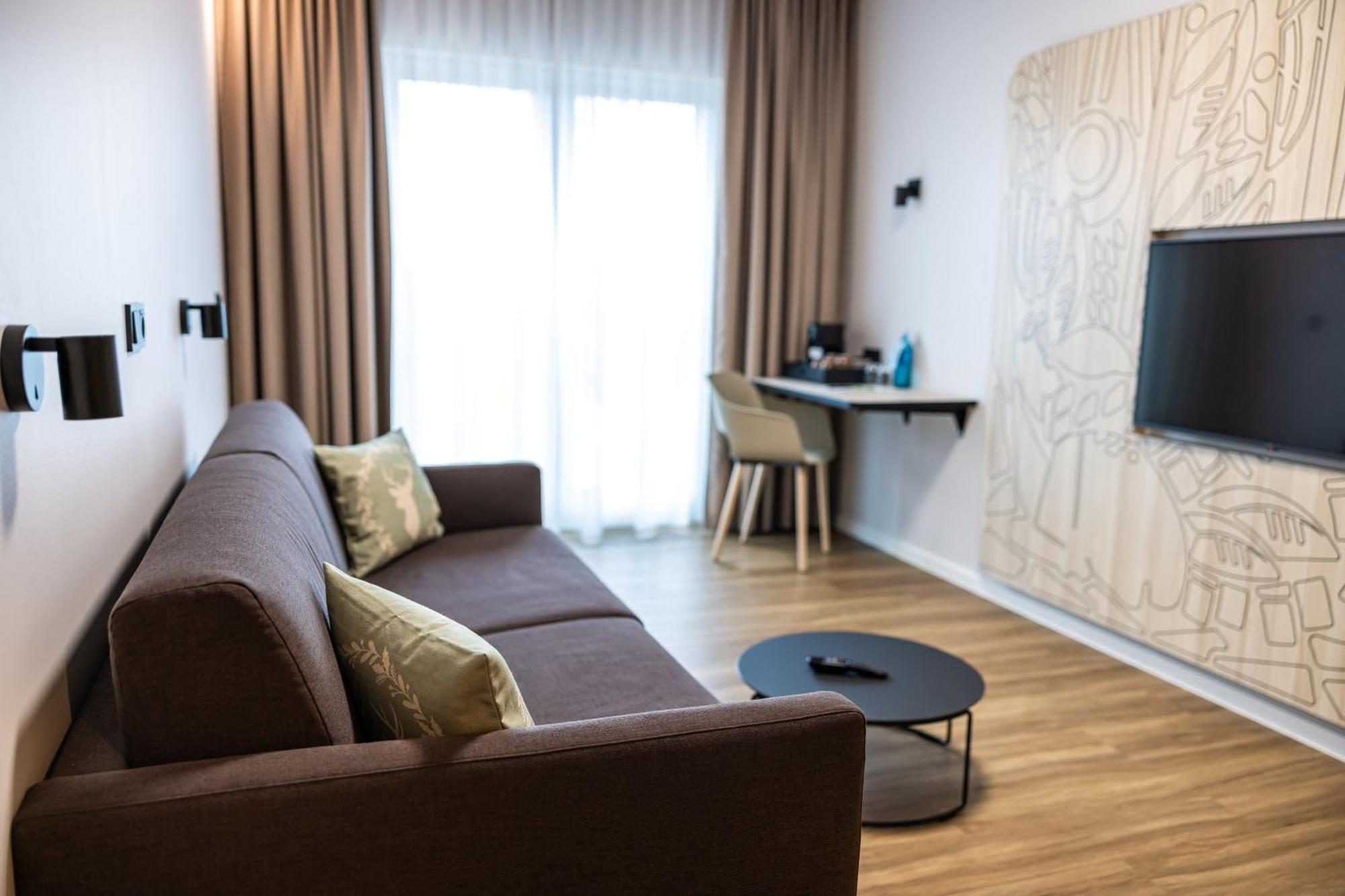 Platzhirsch Living Hotel เคลช์เตอร์บัค ภายนอก รูปภาพ